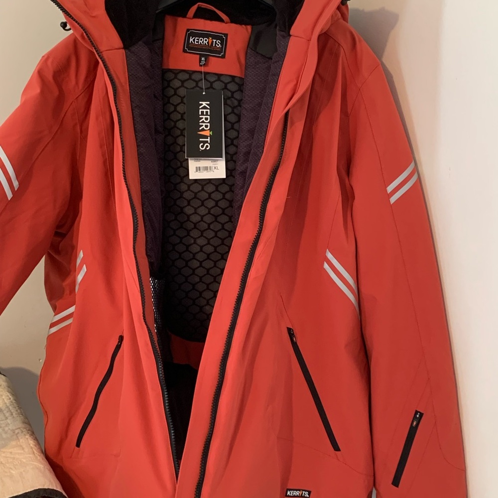 Kerrits winter riding jacket new with tags color is fig